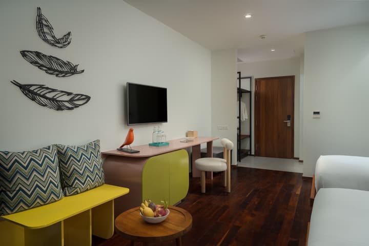 The Aviary Hotel