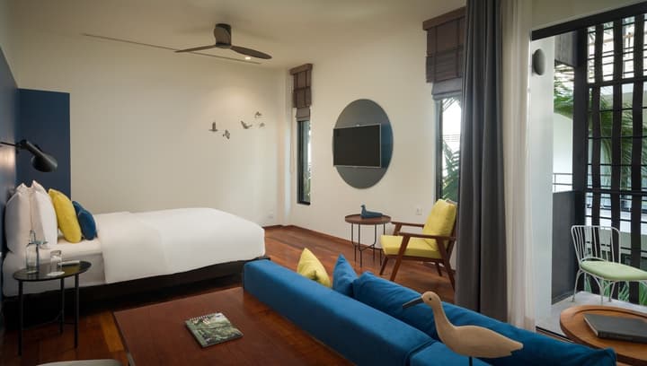 The Aviary Hotel