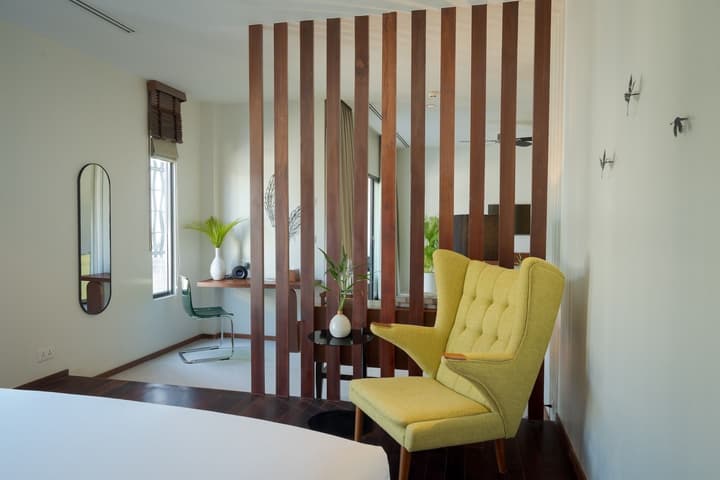 The Aviary Hotel