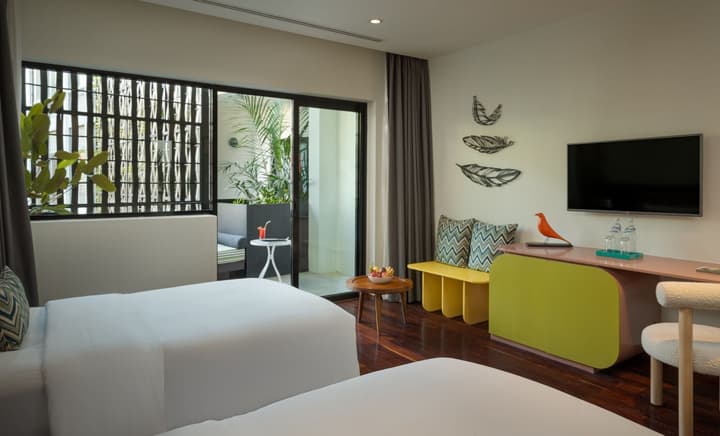 The Aviary Hotel