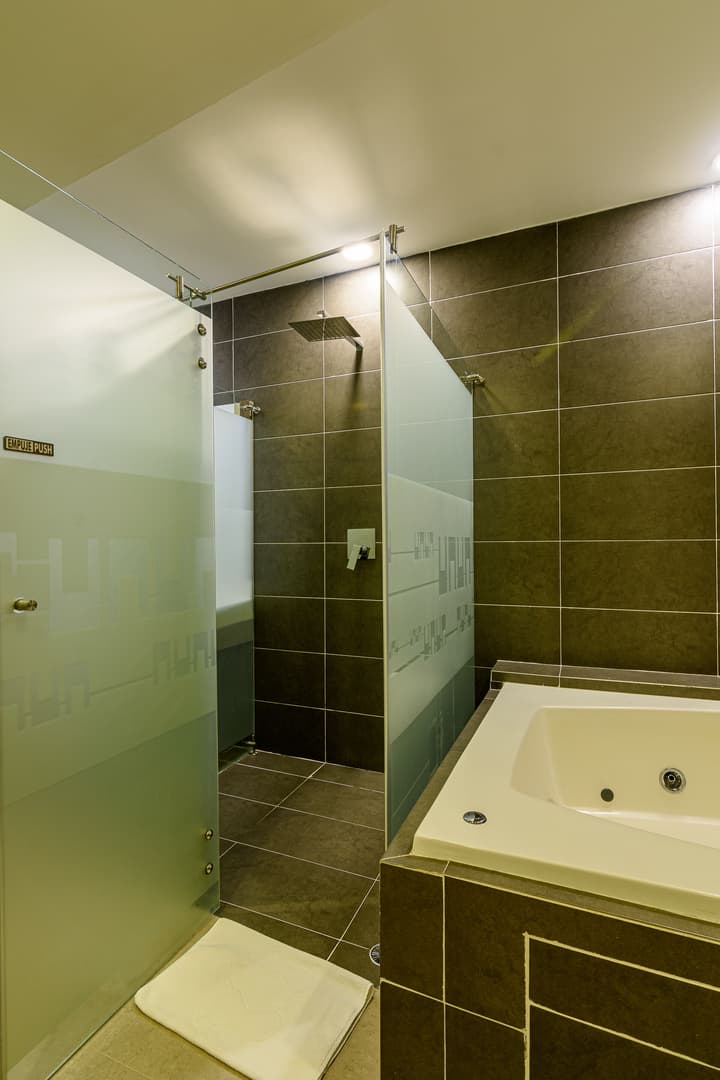 Lleras Green Hotel