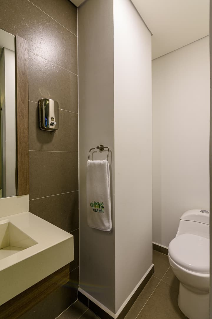Lleras Green Hotel