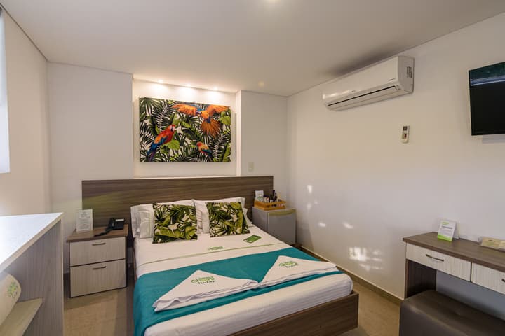 Lleras Green Hotel