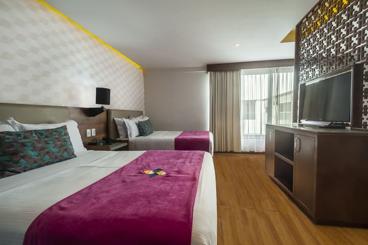 FCH Hotel Expo Adults Only