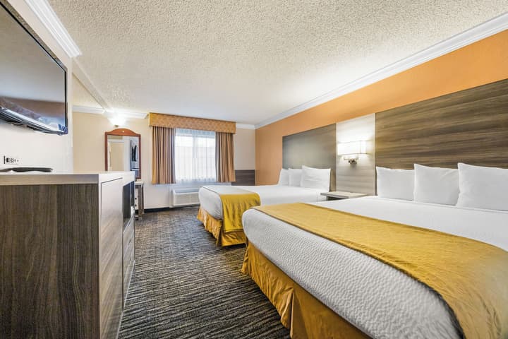 Arbor Inn Monterey