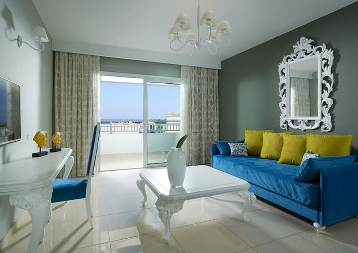 Anemos Luxury Grand Resort