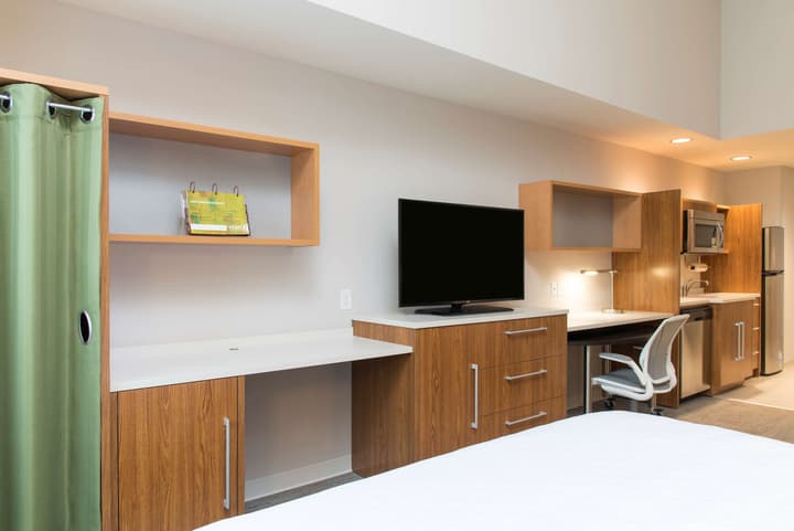 Home2 Suites by Hilton Indianapolis Downtown