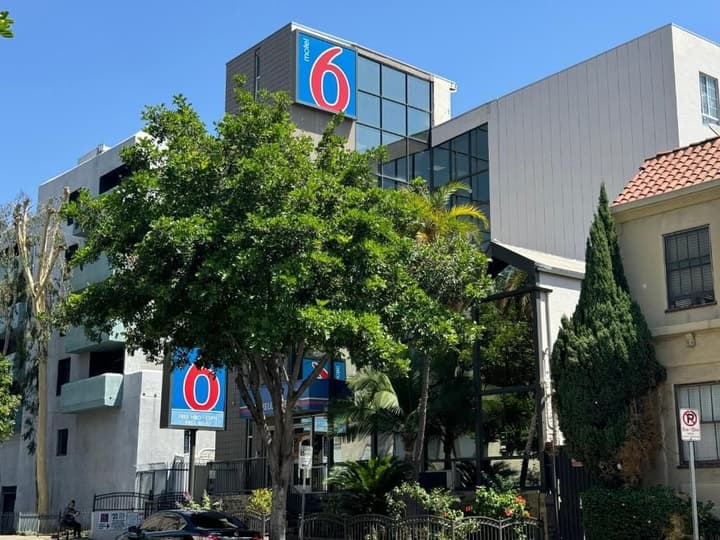 Motel 6 Hollywood