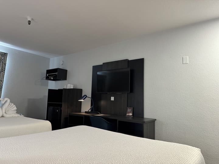 Motel 6 Hollywood
