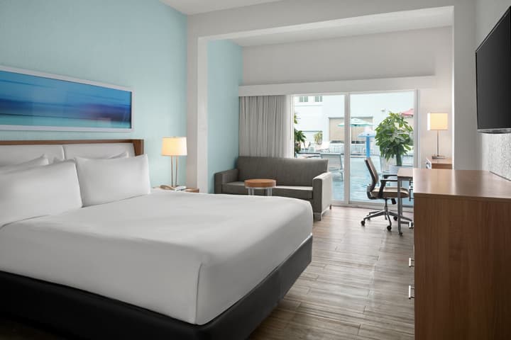Courtyard by Marriott Nassau Downtown/Junkanoo Beach