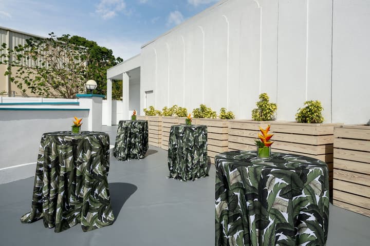 Courtyard by Marriott Nassau Downtown/Junkanoo Beach