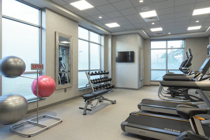 Courtyard by Marriott Edgewater NYC Area