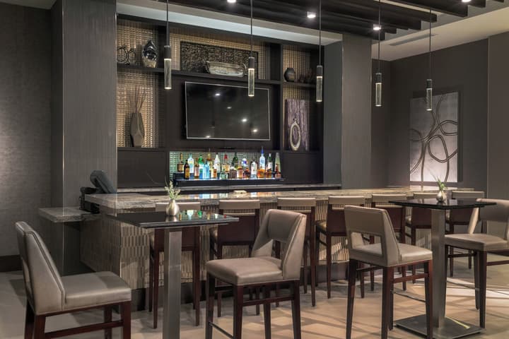 Courtyard by Marriott Edgewater NYC Area