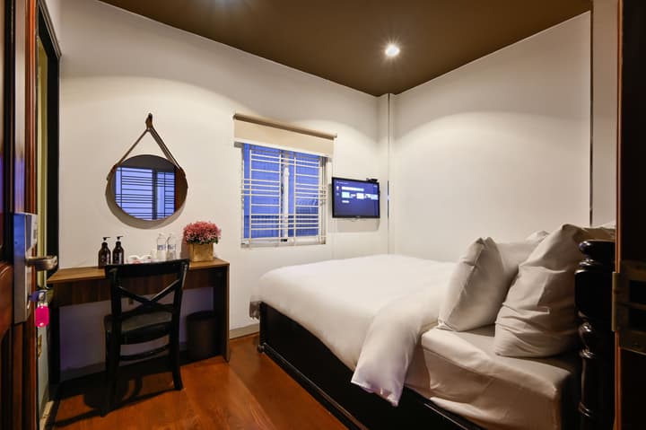 The Noble Swan Hotel New World