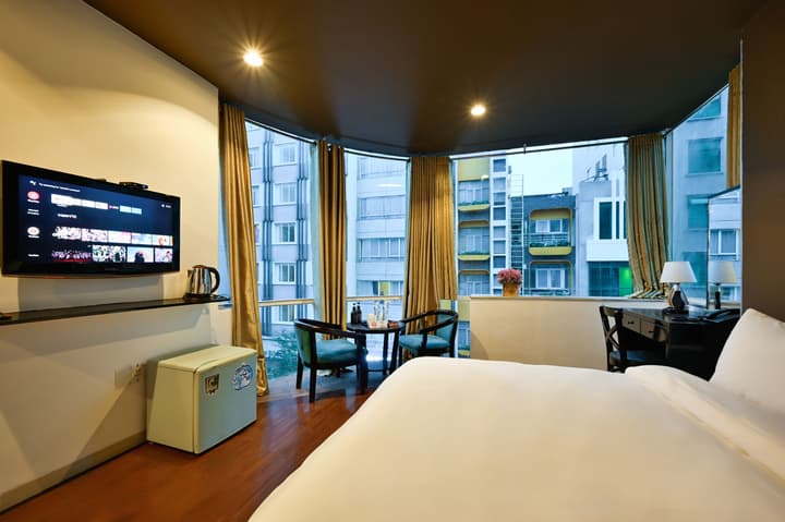 The Noble Swan Hotel New World