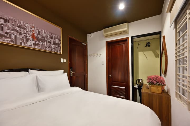 The Noble Swan Hotel New World