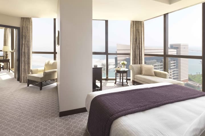 Bab Al Qasr Hotel & Residences