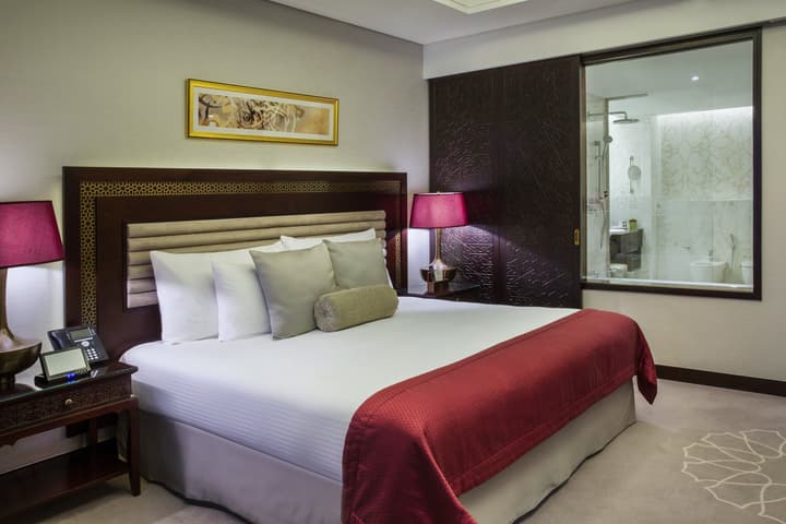 Bab Al Qasr Hotel