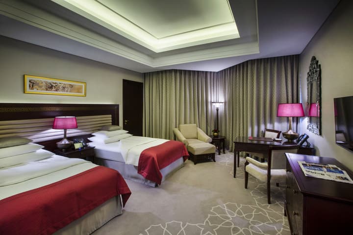 Bab Al Qasr Hotel