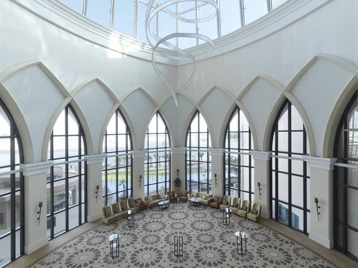 Bab Al Qasr Hotel