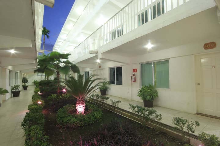 Hotel Casa Blanca