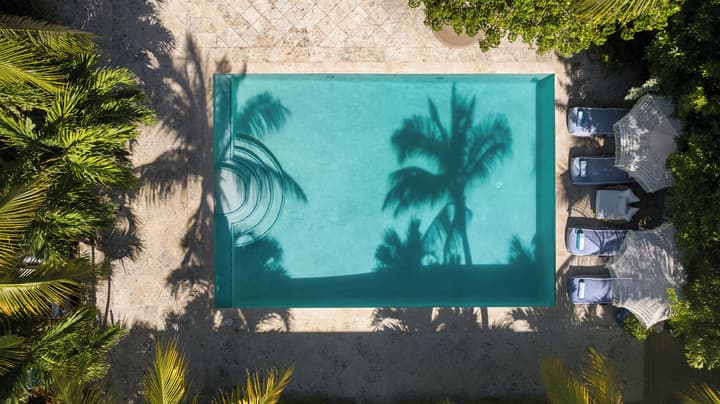The Oasis at Grace Bay