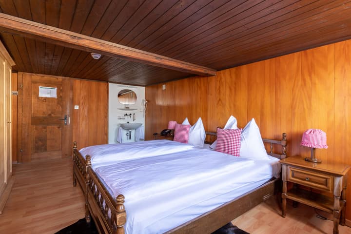 Swiss-Chalet Merlischachen - Historik Chalet-Hotel Lodge