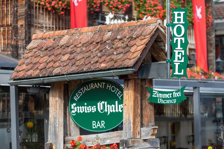 Swiss-Chalet Merlischachen - Historik Chalet-Hotel Lodge