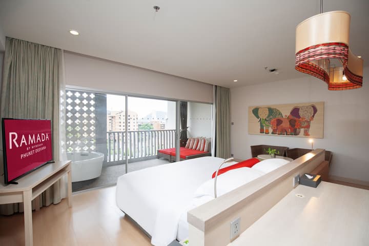 Ramada by Wyndham Phuket Deevana