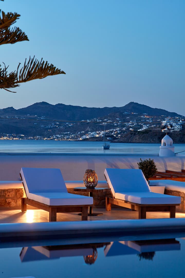 Mykonos Waves Beach House & Suites