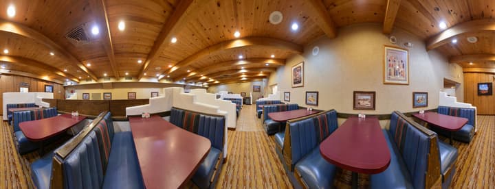 Thunderbird Lodge