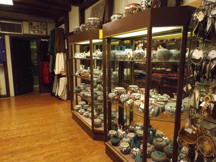 Thunderbird Lodge