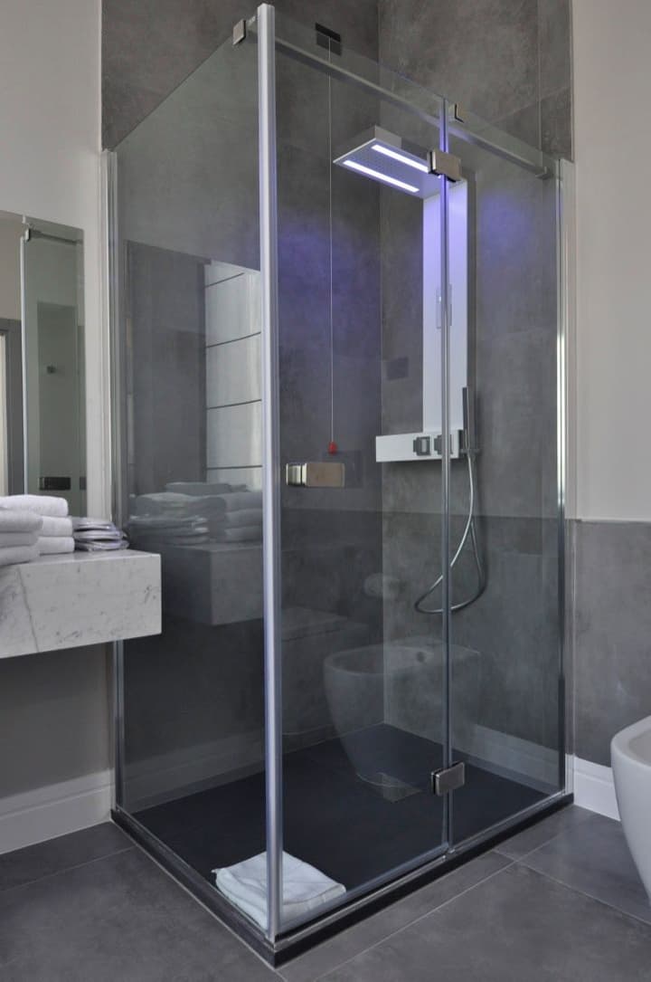 Place 24 Suites & Wellness