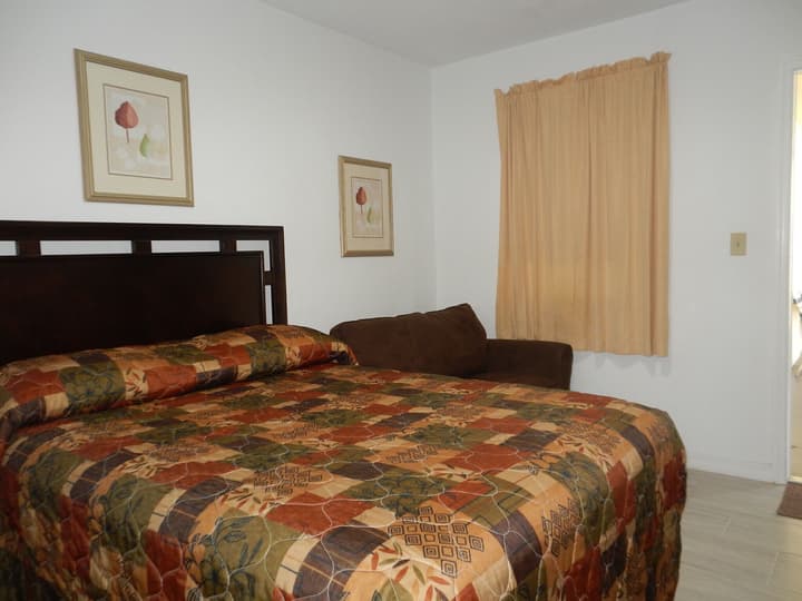 Shell Motel