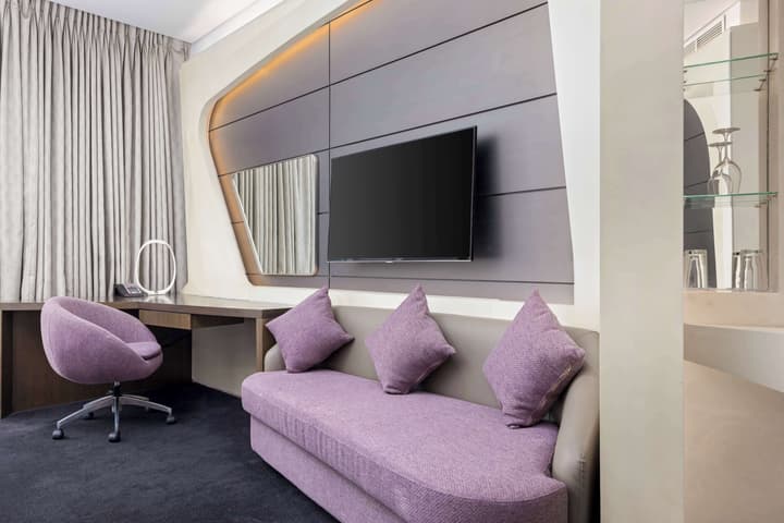 V Hotel Dubai, Curio Collection by Hilton