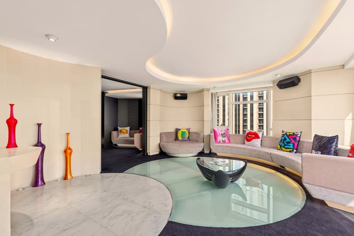 V Hotel Dubai, Curio Collection by Hilton