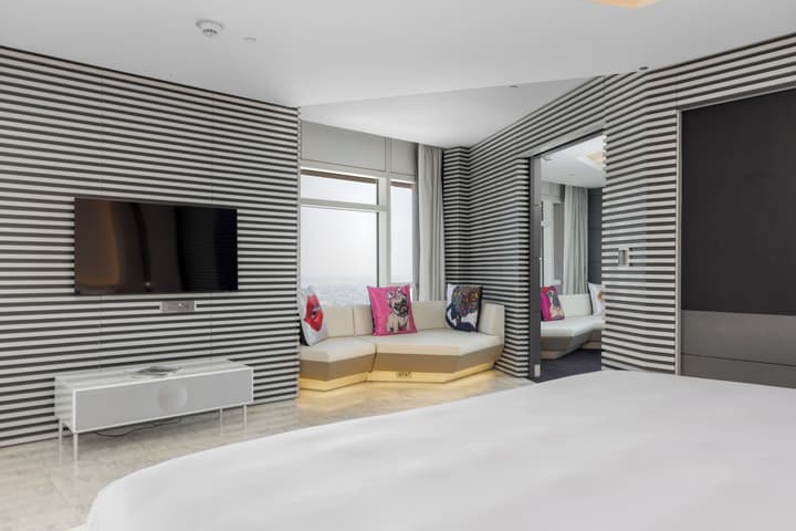 V Hotel Dubai, Curio Collection by Hilton