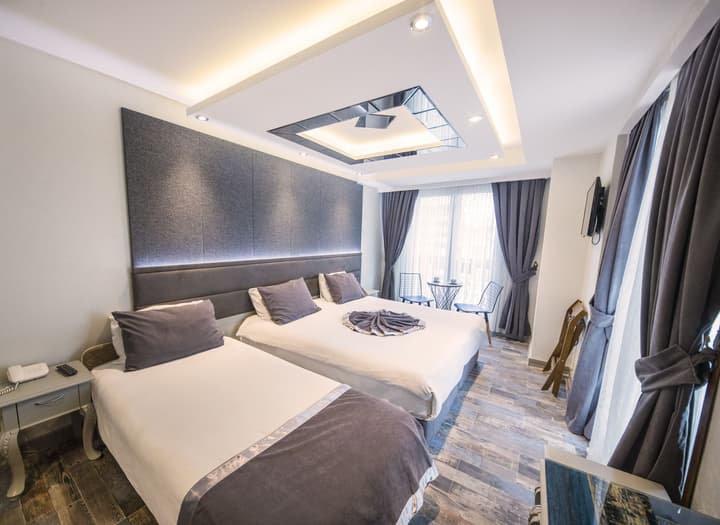 Parmada Hotel Old City