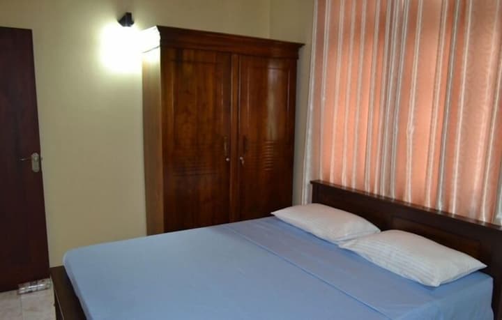 Sugandi Inn
