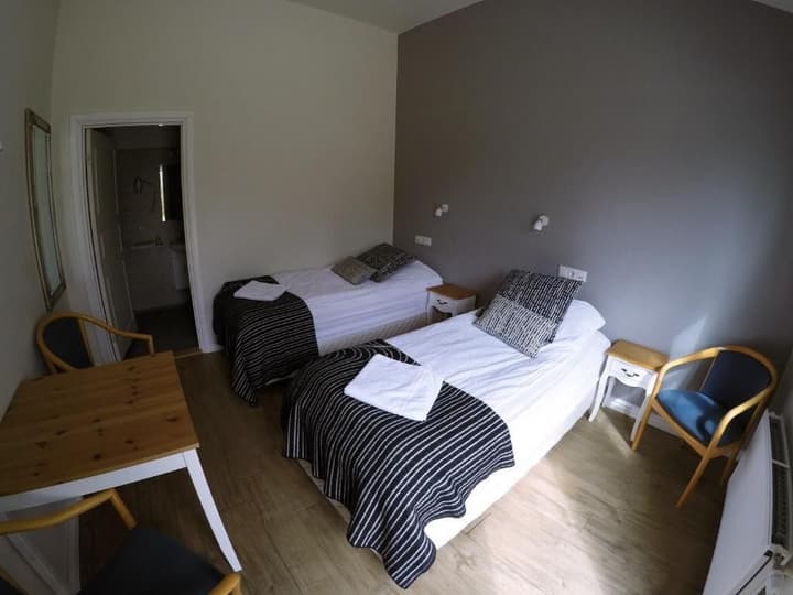 Hotel Hjarðarból