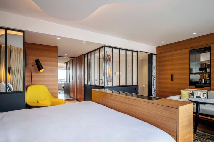 Renaissance Paris Republique Hotel