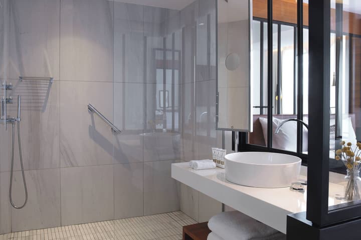 Renaissance Paris Republique Hotel
