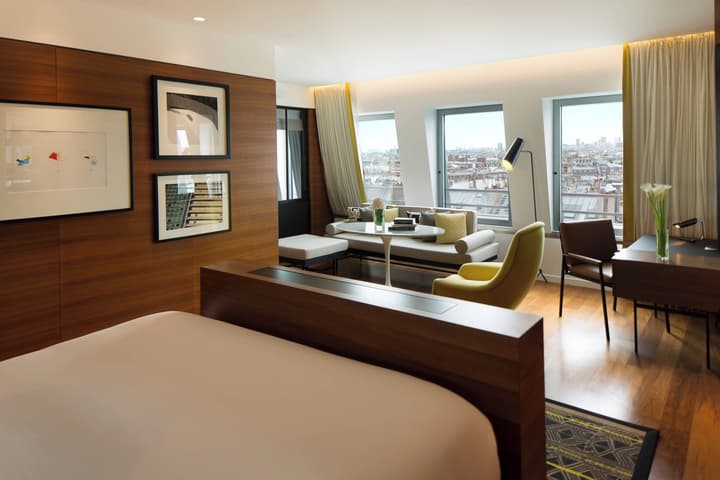 Renaissance Paris Republique Hotel