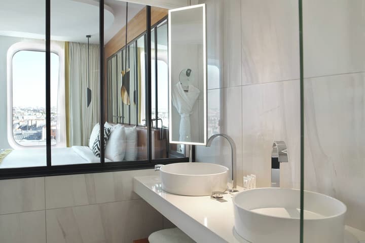 Renaissance Paris Republique Hotel