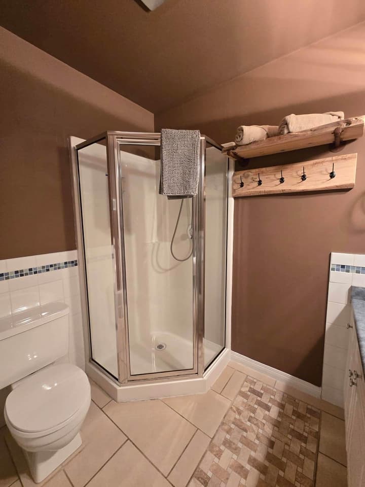 Madeira Park Oceanview Suites