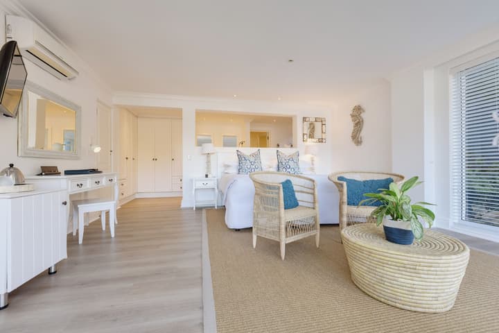 Amanzi Island Boutique Hotel