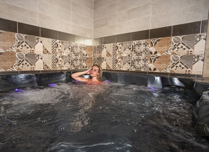 AMC Royal Hotel & Spa