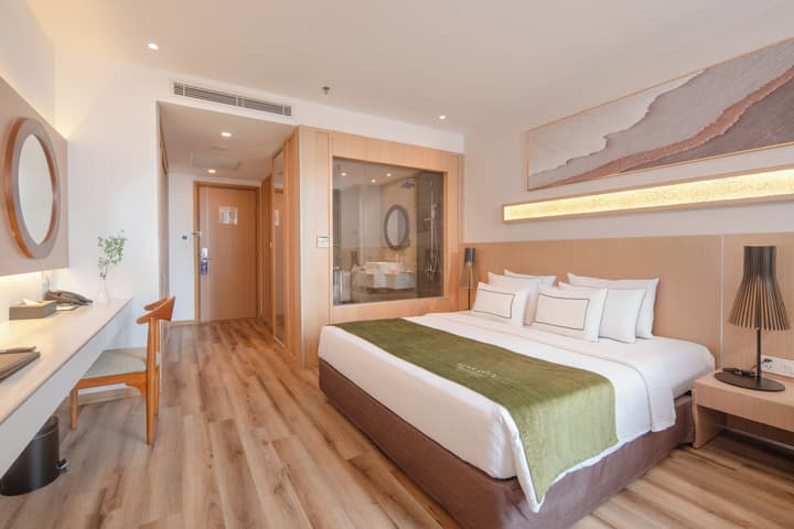 Starcity Bayfront Nha Trang Hotel