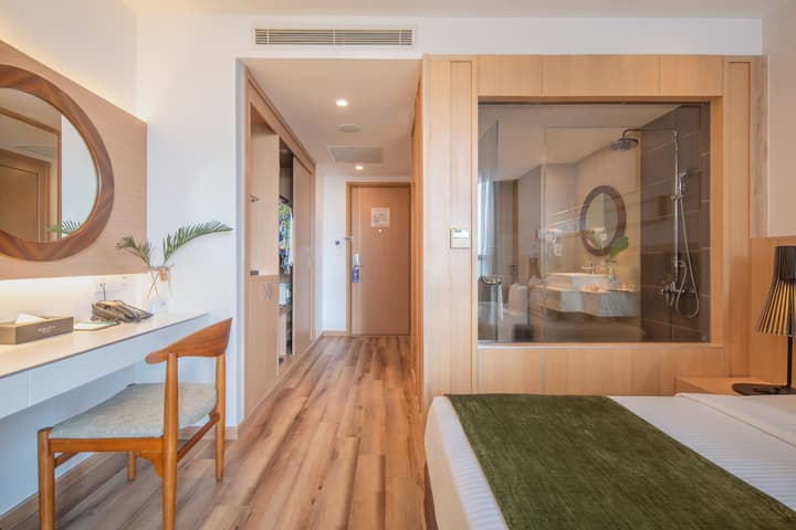 Starcity Bayfront Nha Trang Hotel