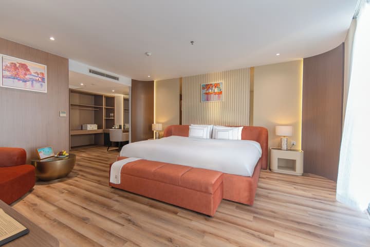 Starcity Bayfront Nha Trang Hotel